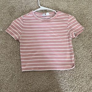 pink HM cropped top